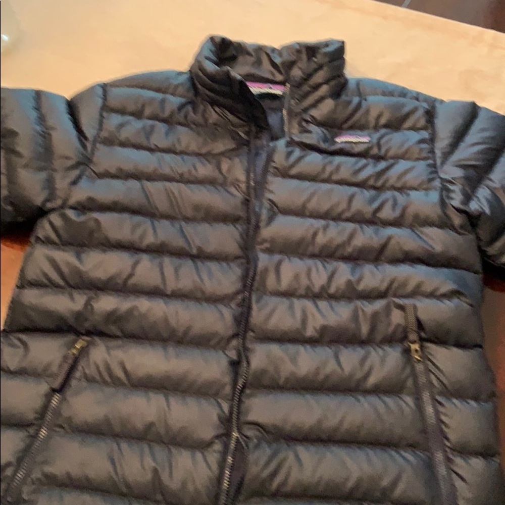 Patagonia Boys XL (14)down jacket